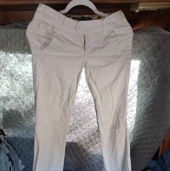 Pants - Picture 2 of 3